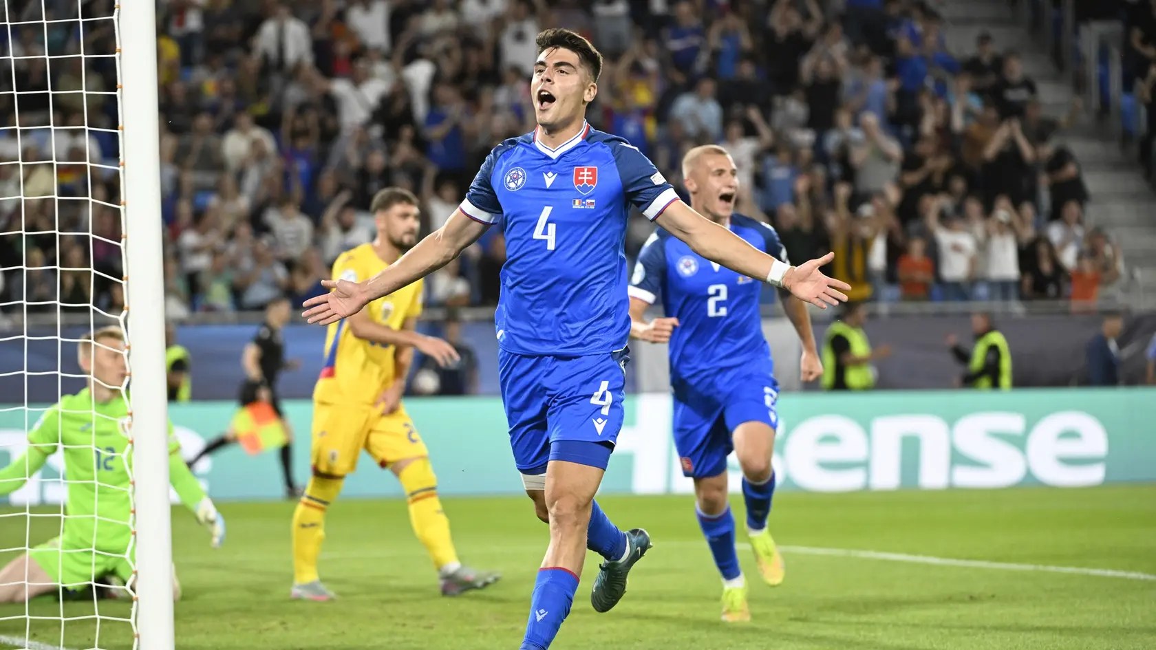 Lens ponúkol za Oberta 10 miliónov eur, Cagliari ponuku odmietlo.