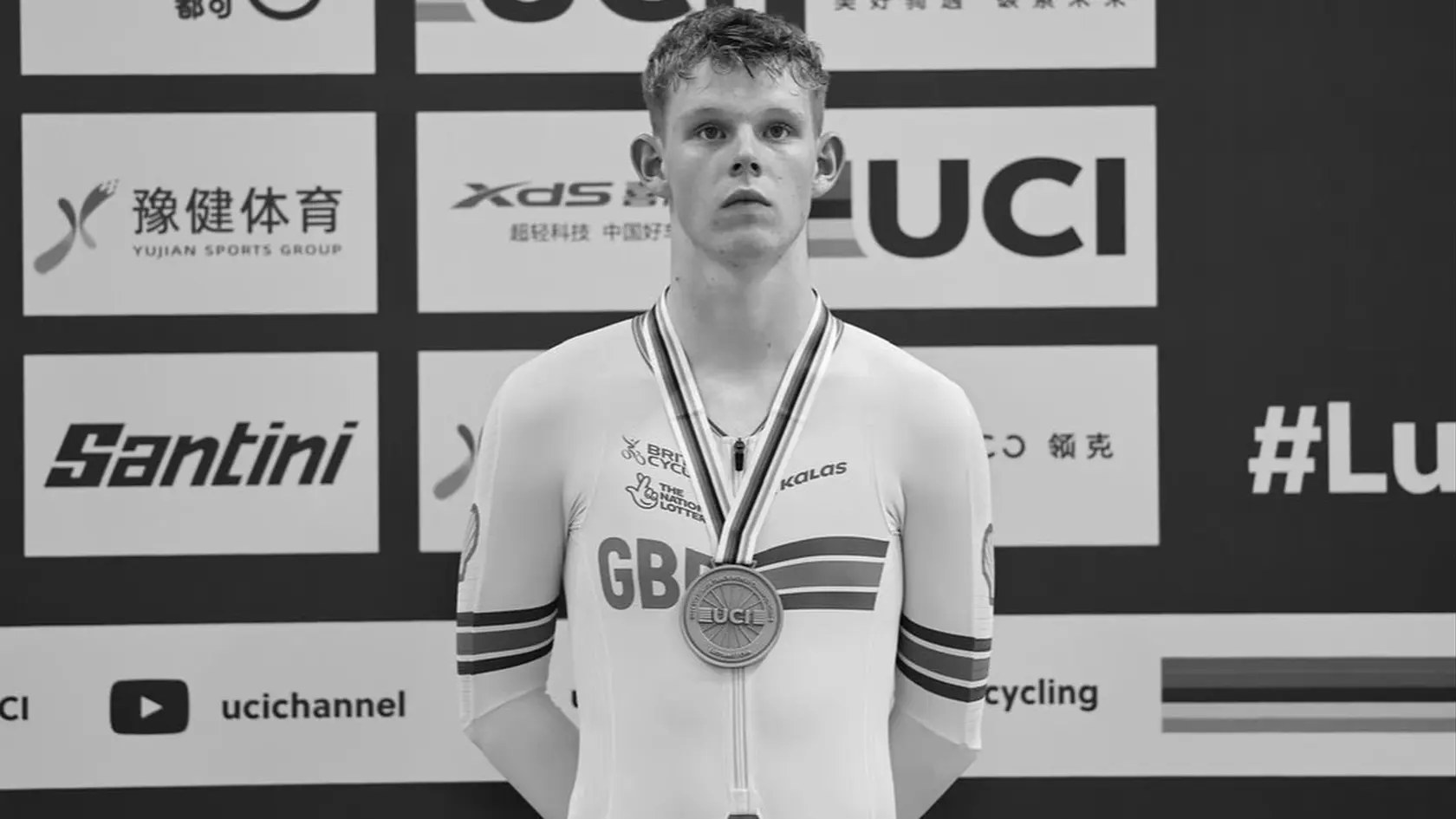 Britský cyklista Finlay Tarling († 19) tragicky zahynul počas pretekov